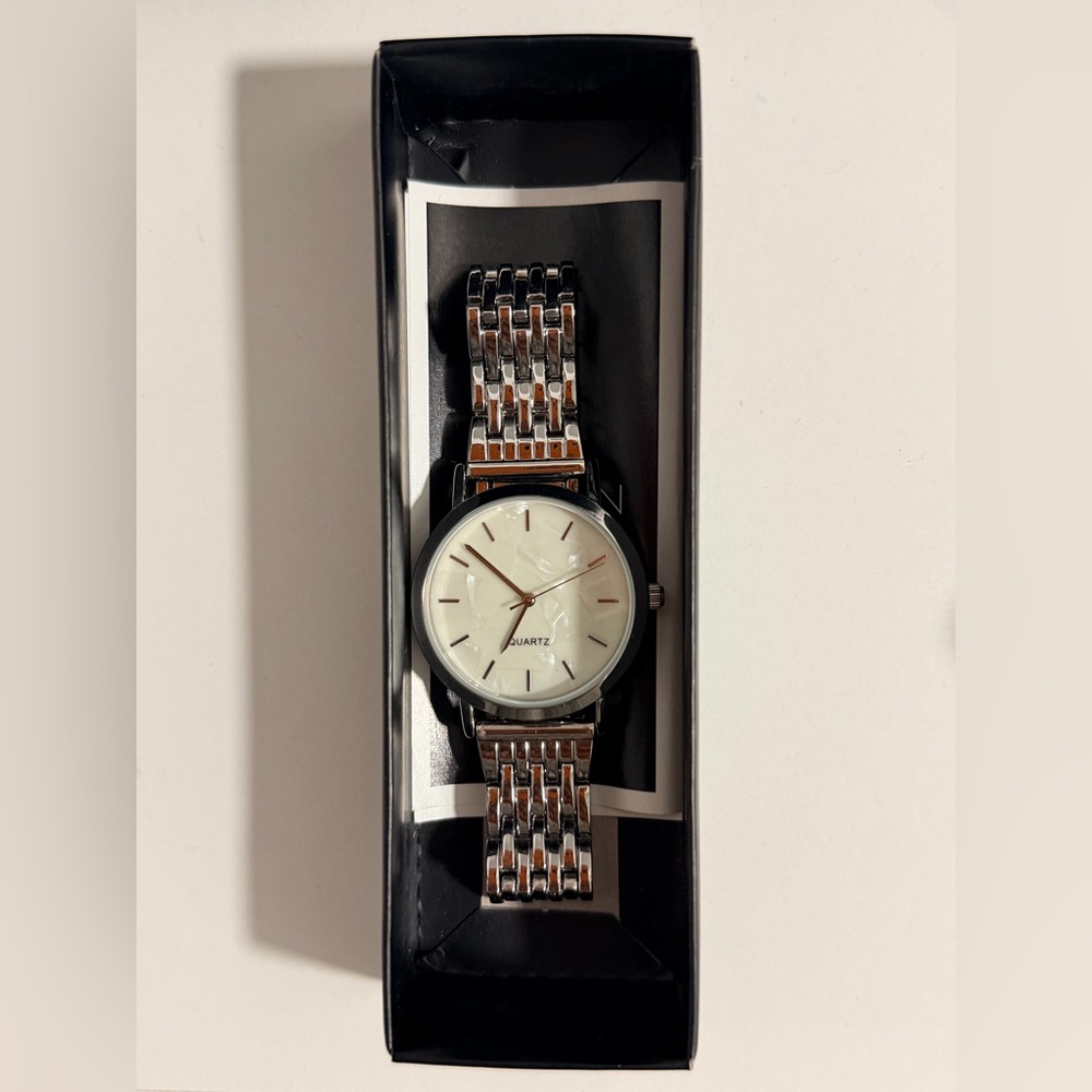 Avon Link Bracelet Watch ⌚️